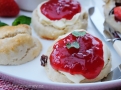 Scones. Nejoblíbenější pochoutka Britů k čaji