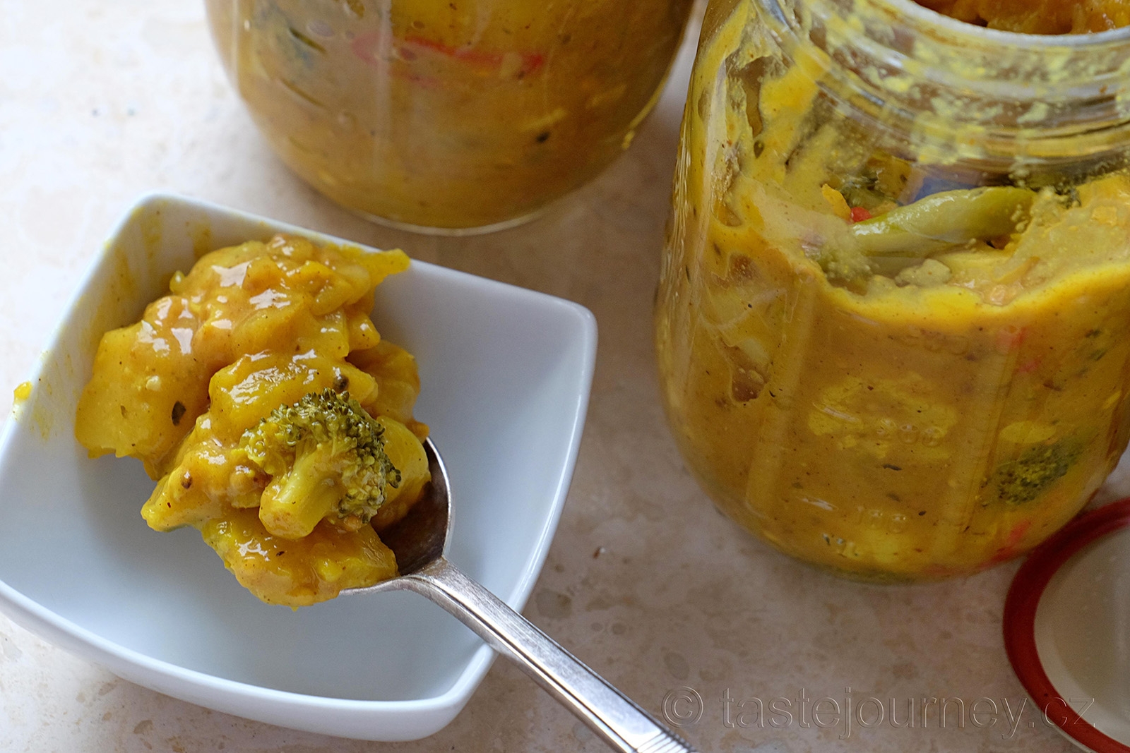 Piccalilli k použití na váš oblíbený sýr